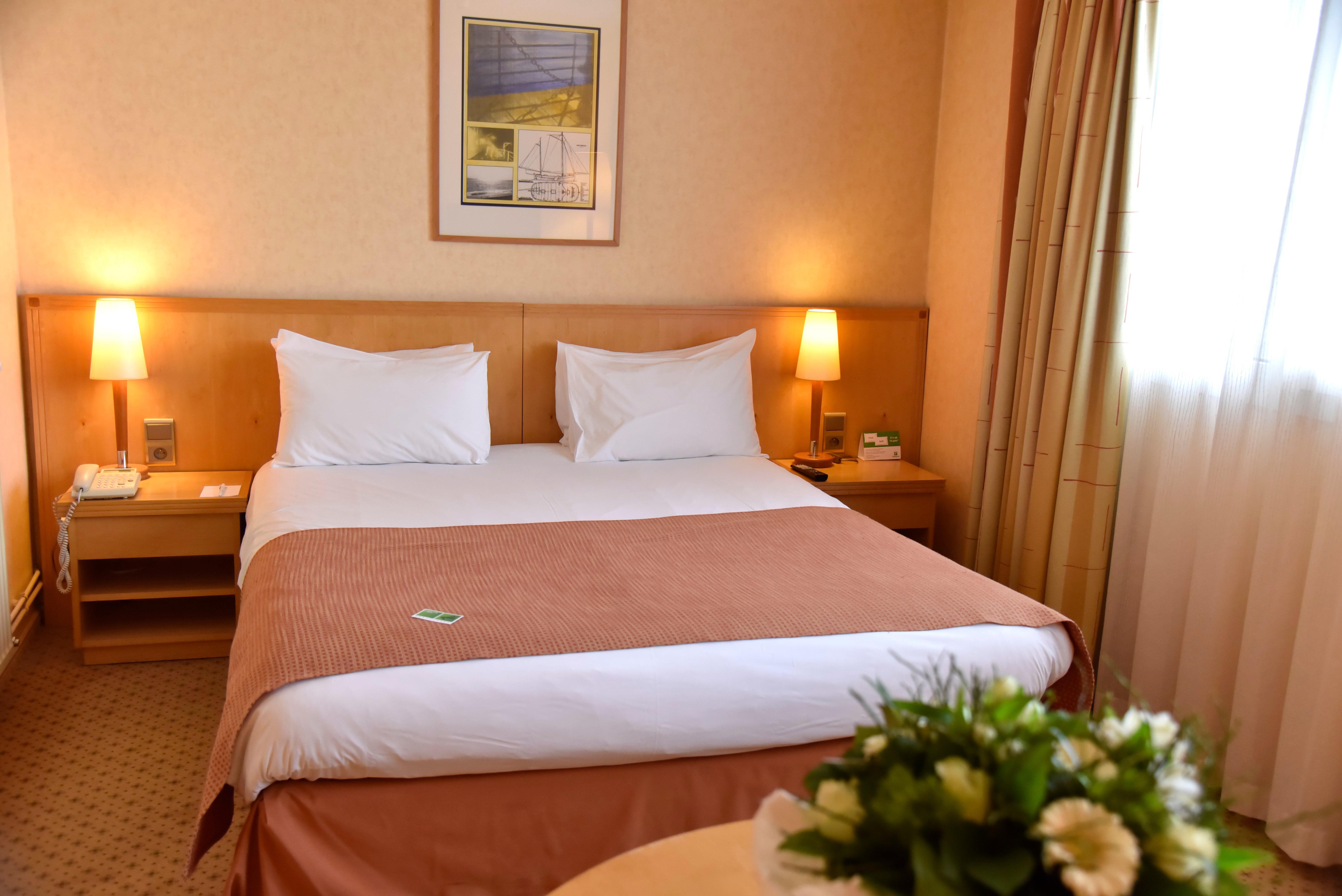 Holiday Inn Calais-Centre By Ihg Kültér fotó
